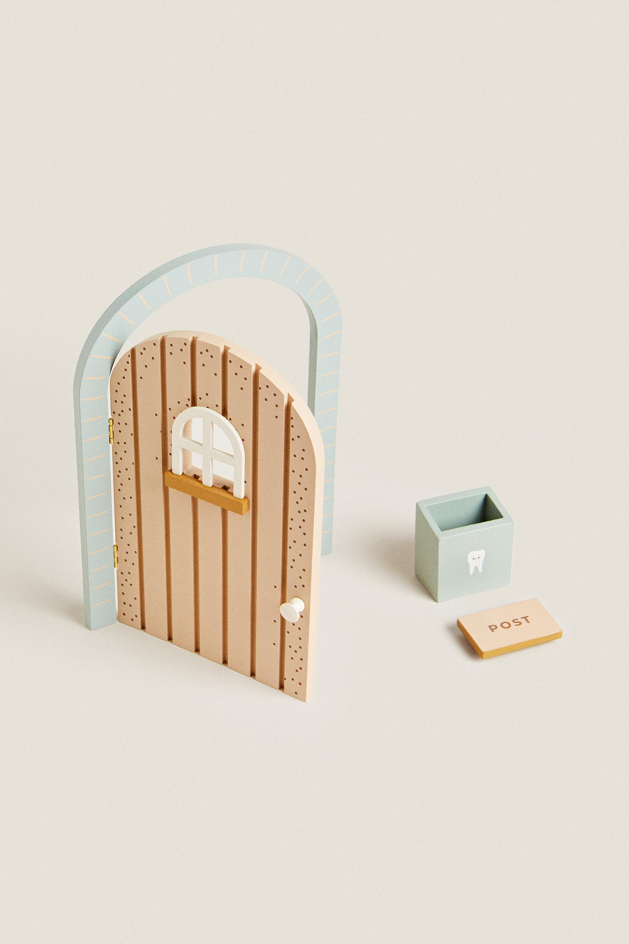 KIDS' MINI MAGIC DOOR